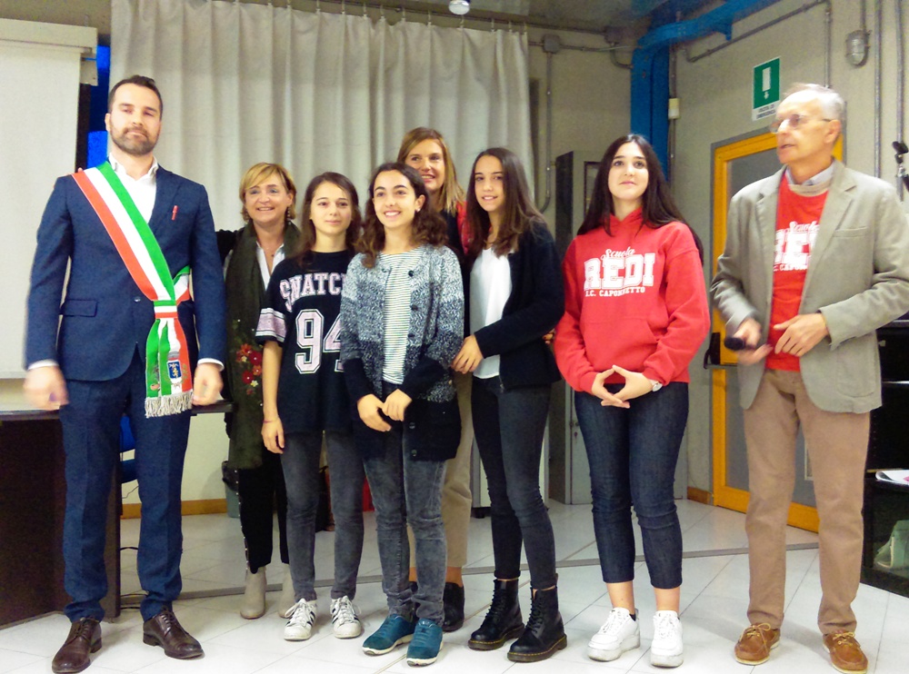 Due Classi Terze Hanno Rispettivamente 24 E 16 Alunni
