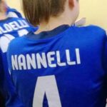 Con la sua maglia numero 4