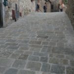 La pavimentazione con le vecchie pietre