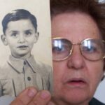 Letizia Modigliani con la foto del fratello