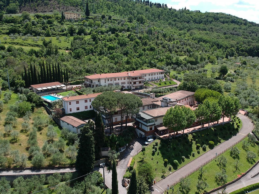 Rsa Bagno a Ripoli 41 contagi a Villa Santa Monica. Probabili casi anche a Villa Santa Teresa Rsa Bagno a Ripoli 41 contagi a Villa Santa Monica. Probabili casi anche a Villa Santa Teresa