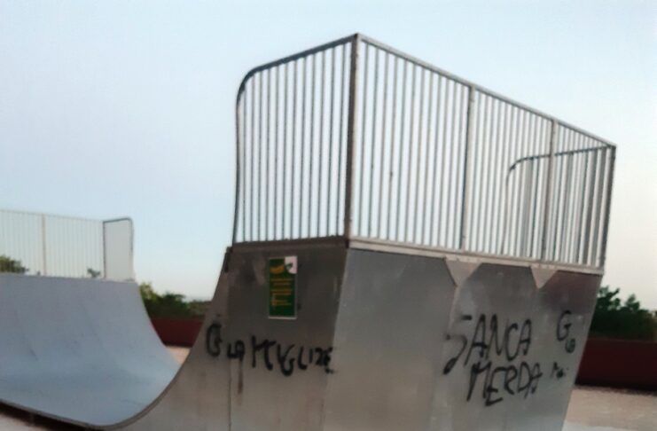 Rampa Skateboard imbrattata