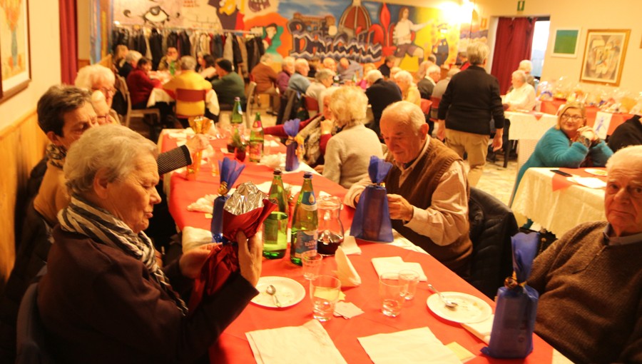 mercatalepranzogrupposolidarietàmisericordia11.12.2022_11